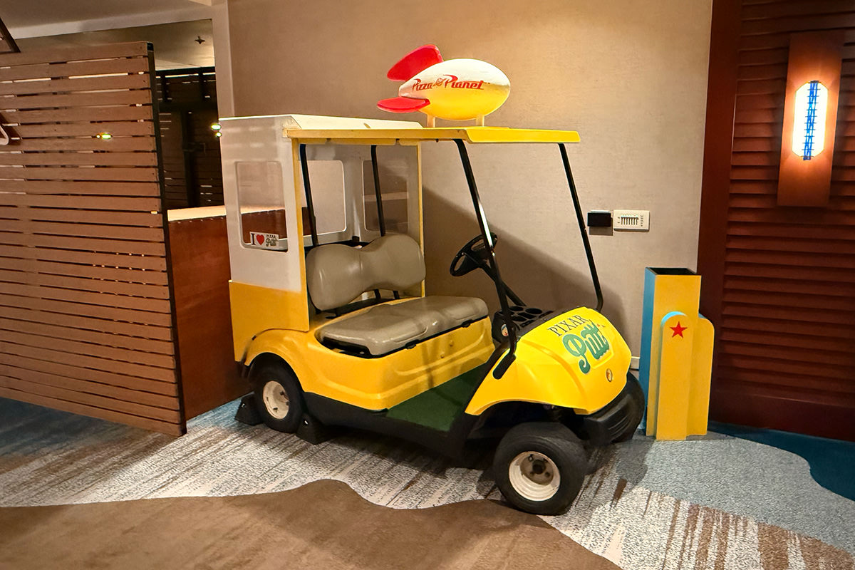 Pixar Putt Golf Cart