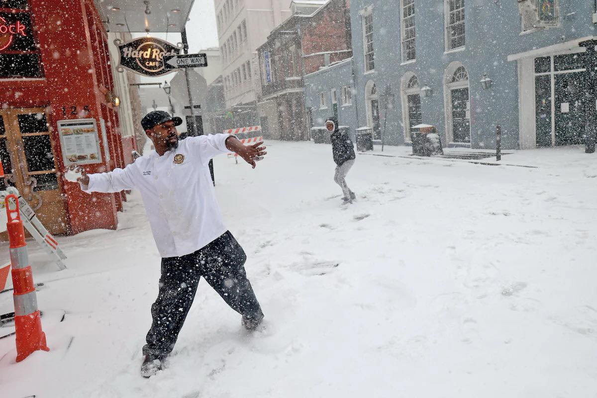 Snowball Fight in New Orleans!